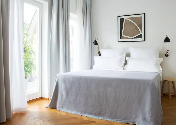 August The Boardinghouse Hamburg